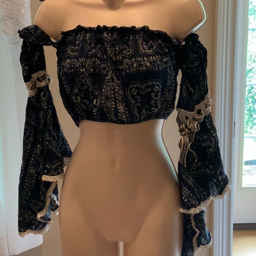 Off the Shoulder Crop Top w/Bell Sleeves and Bow Detail